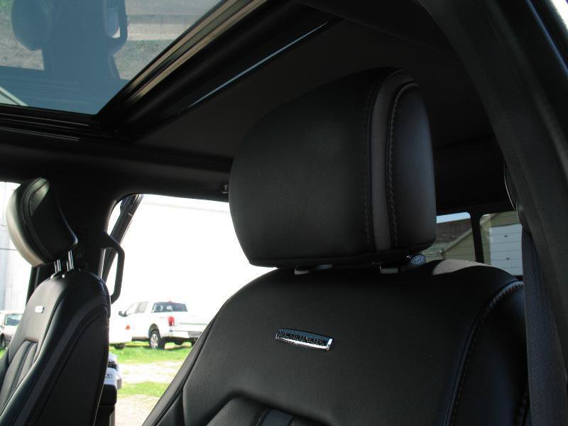 Used 2018 Ford F150 Platinum w/ Equipment Group 701A Luxury AWD/4WD image 33