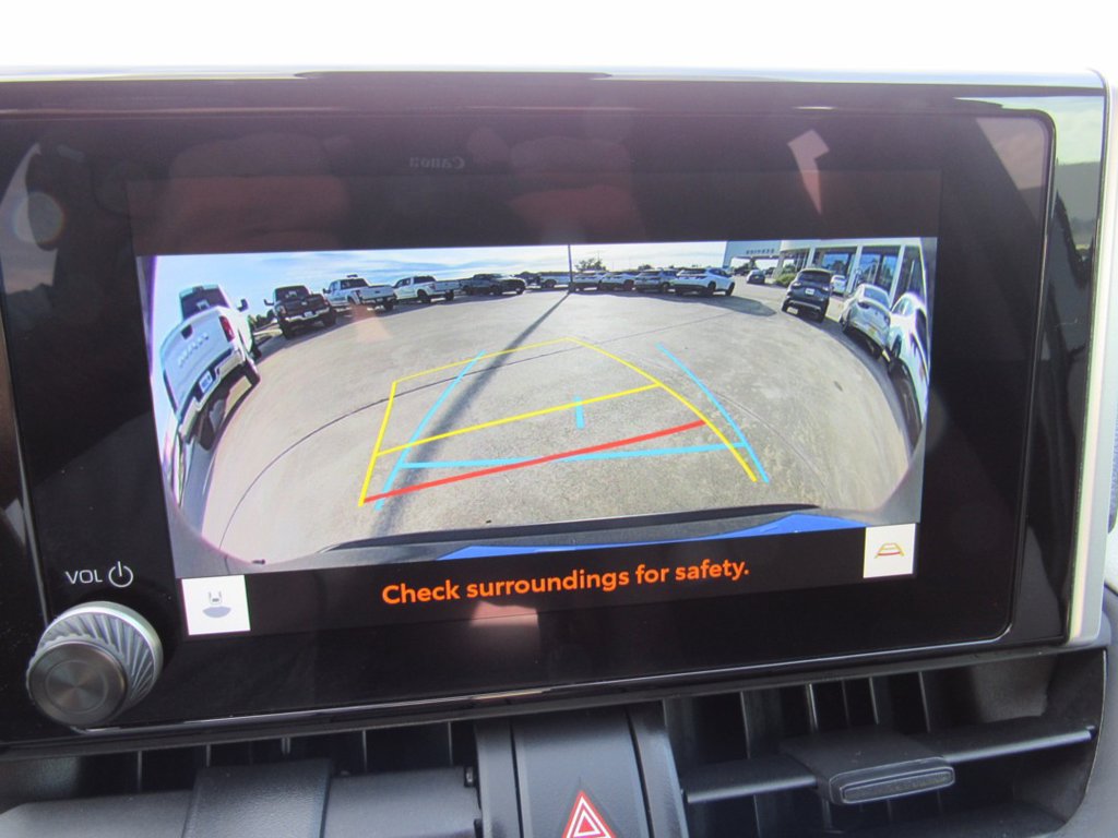 Used 2025 Toyota RAV4 XLE FWD image 22
