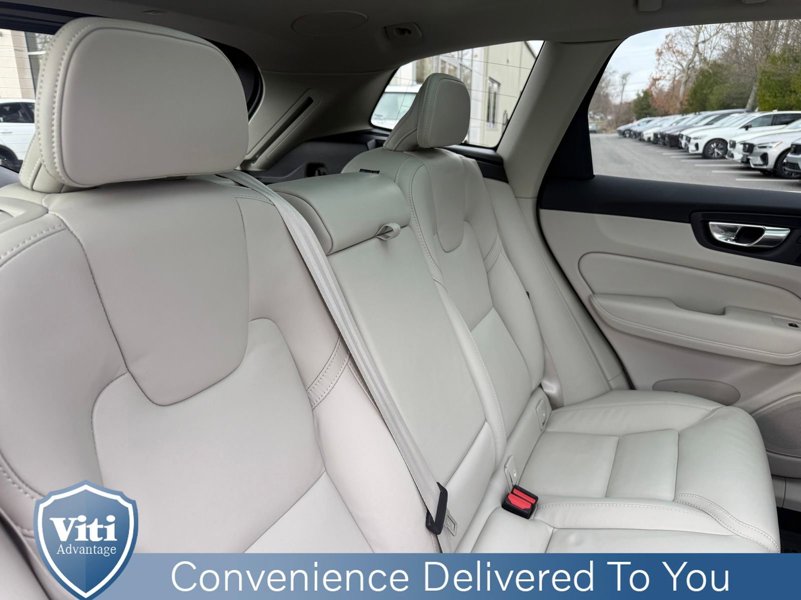 Certified 2023 Volvo XC60 B6 Ultimate w/ Protection Package Premier AWD/4WD image 28