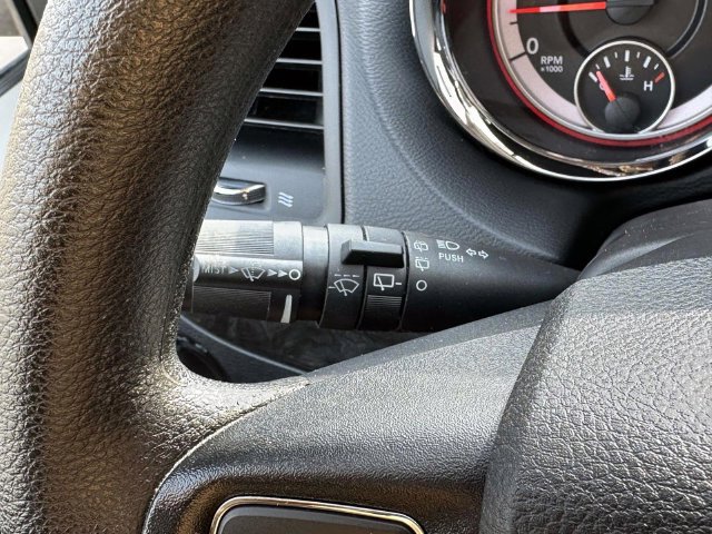 Used 2016 Dodge Grand Caravan American Value Package FWD image 27