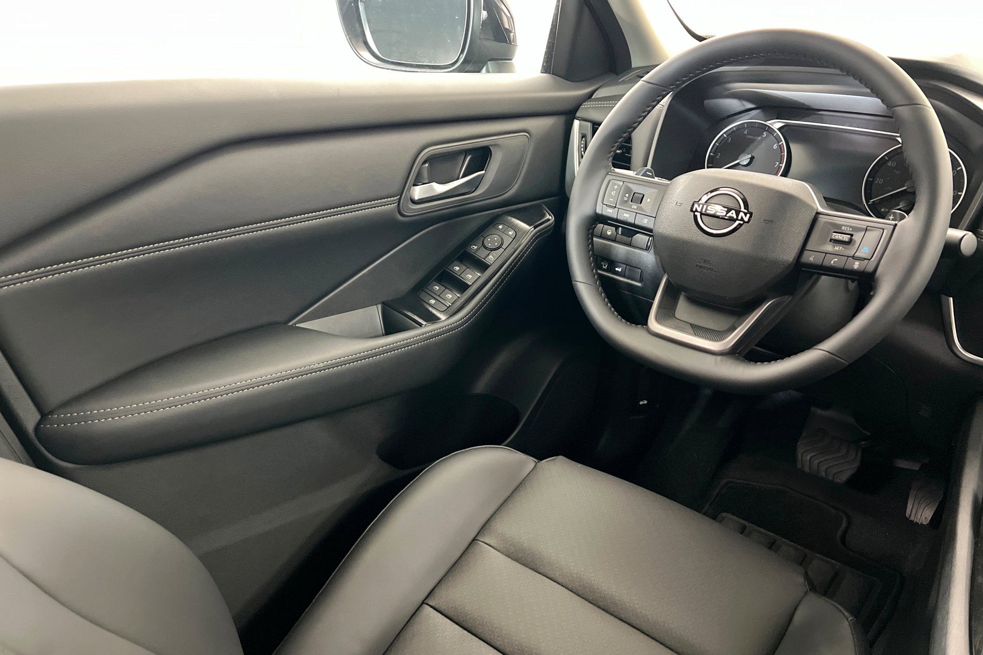 New 2026 Nissan Rogue SV image 11