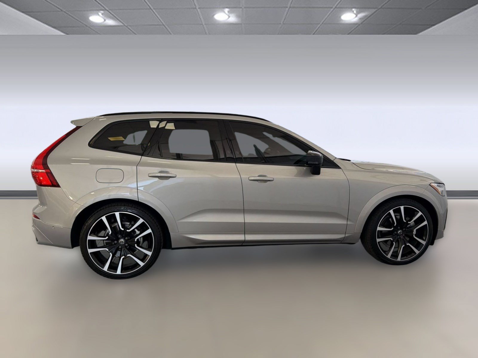 Used 2024 Volvo XC60 T8 Ultimate w/ Protection Package Premier AWD/4WD image 8