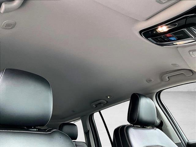 Used 2023 Jeep Grand Cherokee Limited RWD image 17