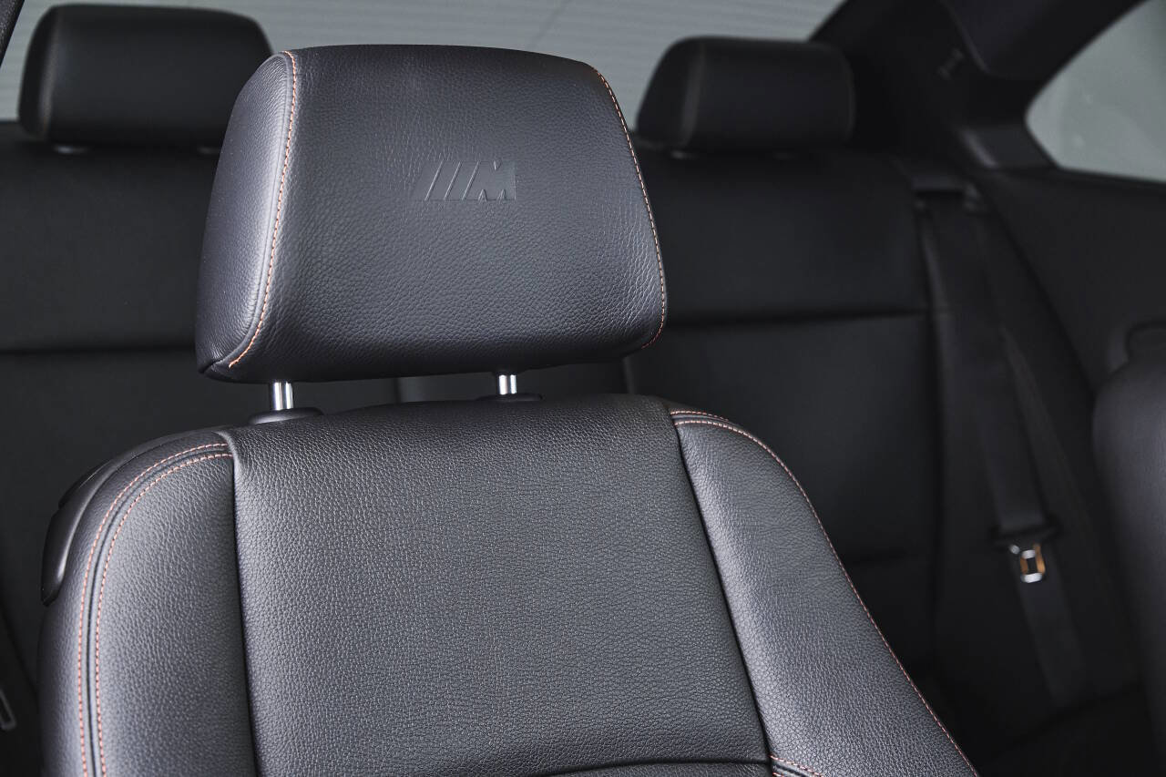 Used 2011 BMW 1 Series M image 59