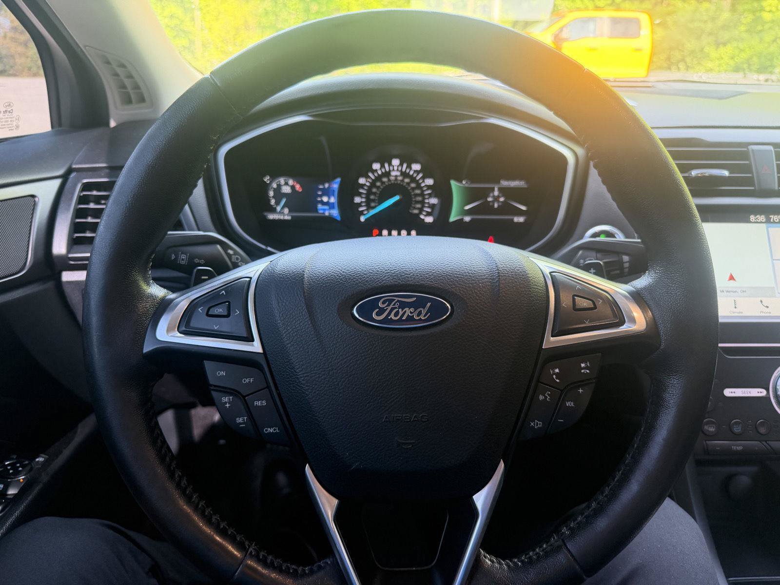 Used 2017 Ford Fusion Titanium AWD/4WD image 16