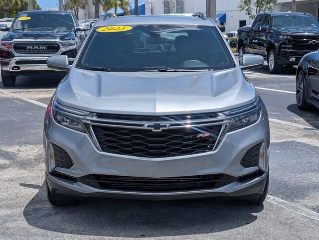 Used 2023 Chevrolet Equinox LS w/ LS Convenience Package FWD image 2
