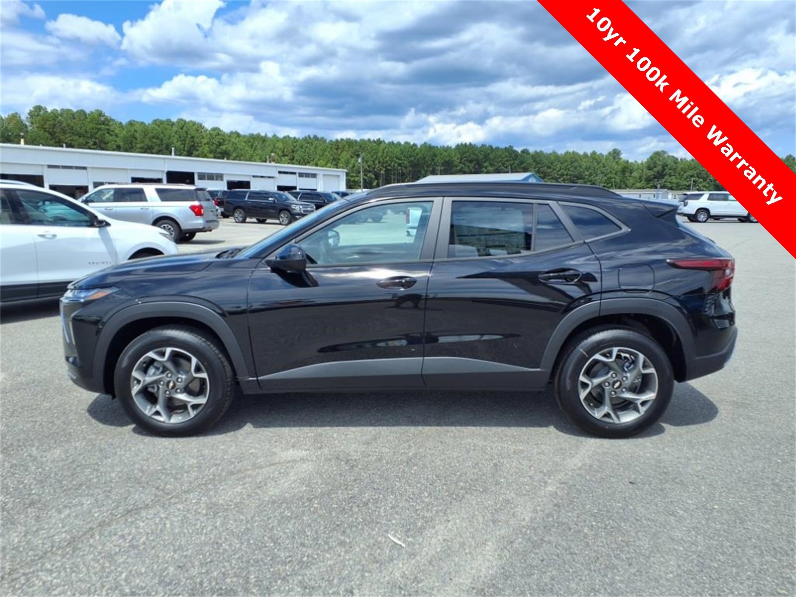 New 2025 Chevrolet Trax LT w/ LT Convenience Package video 2