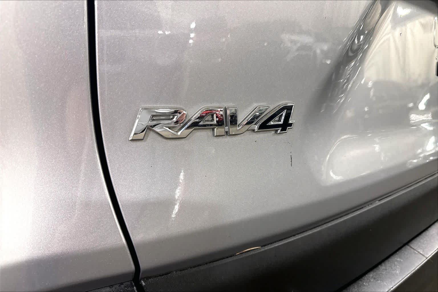 Certified 2021 Toyota RAV4 LE FWD image 30