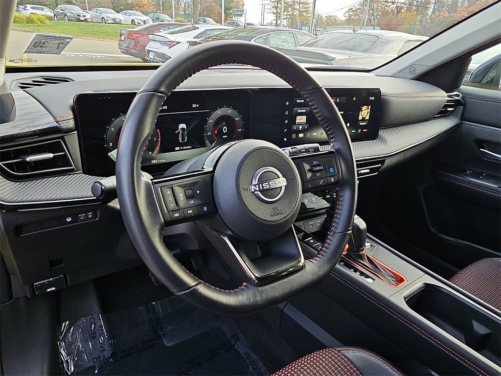 Certified 2025 Nissan Kicks SR w/ Illumination Package image 27