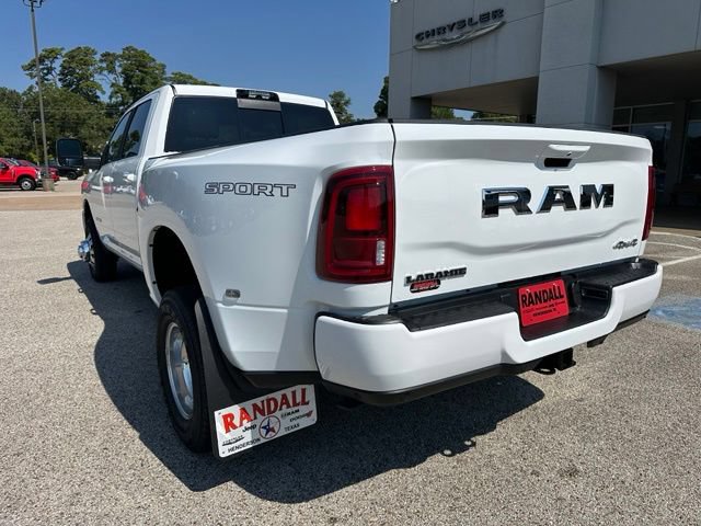 New 2026 RAM 3500 Laramie w/ Sport Appearance Package AWD/4WD image 7