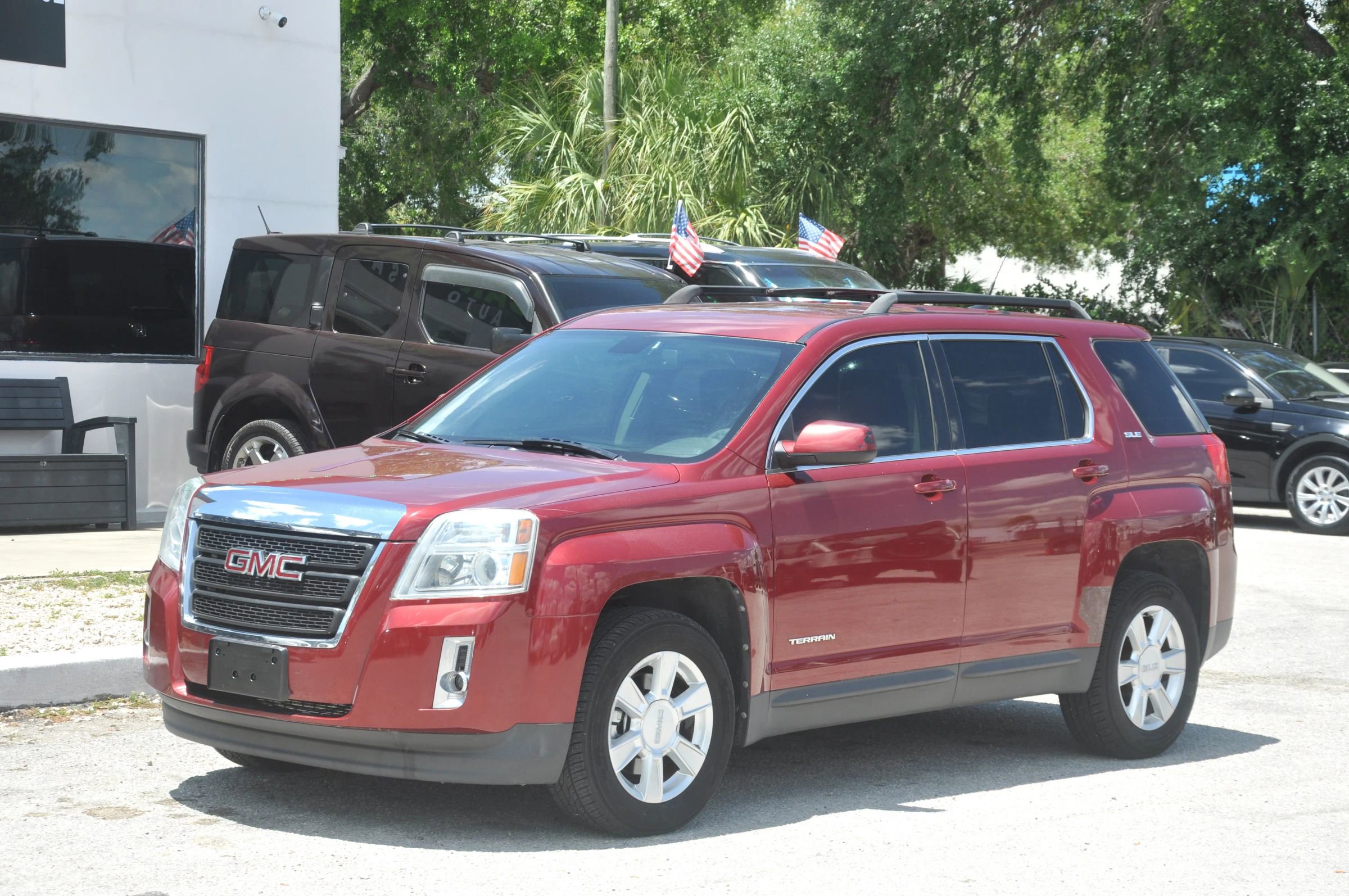 Used 2011 GMC Terrain SLE FWD image 3