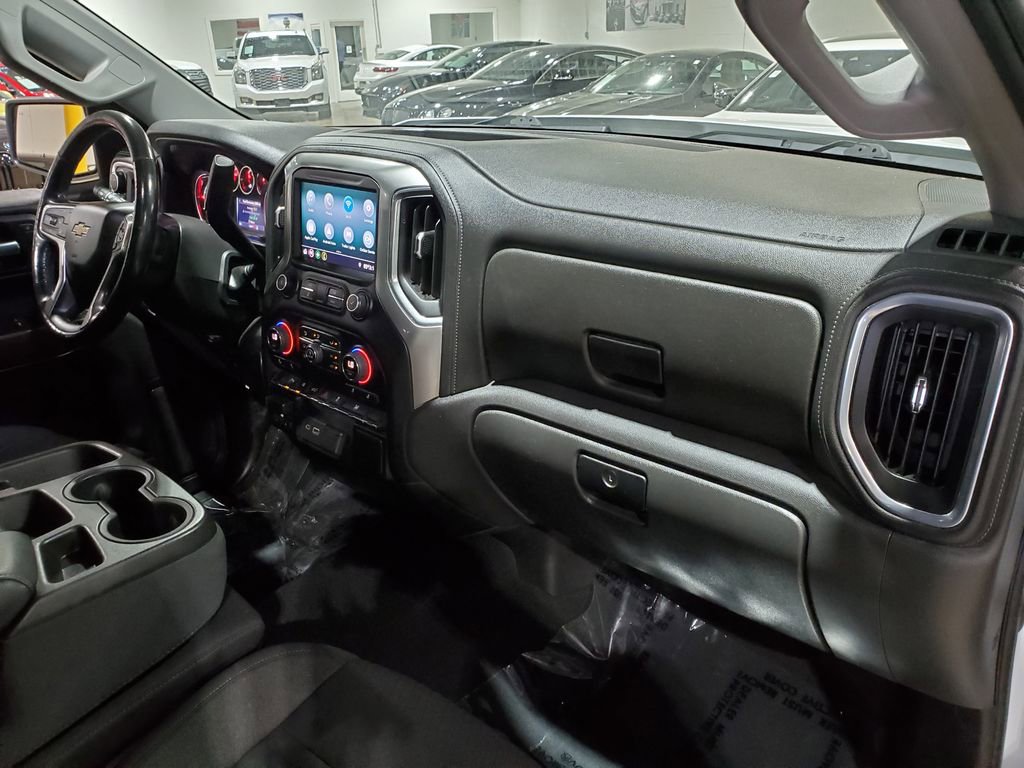 Used 2021 Chevrolet Silverado 1500 LT w/ Safety Package AWD/4WD image 15