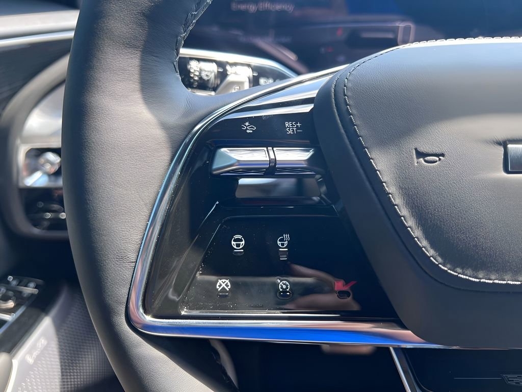 New 2026 Cadillac Lyriq V image 31