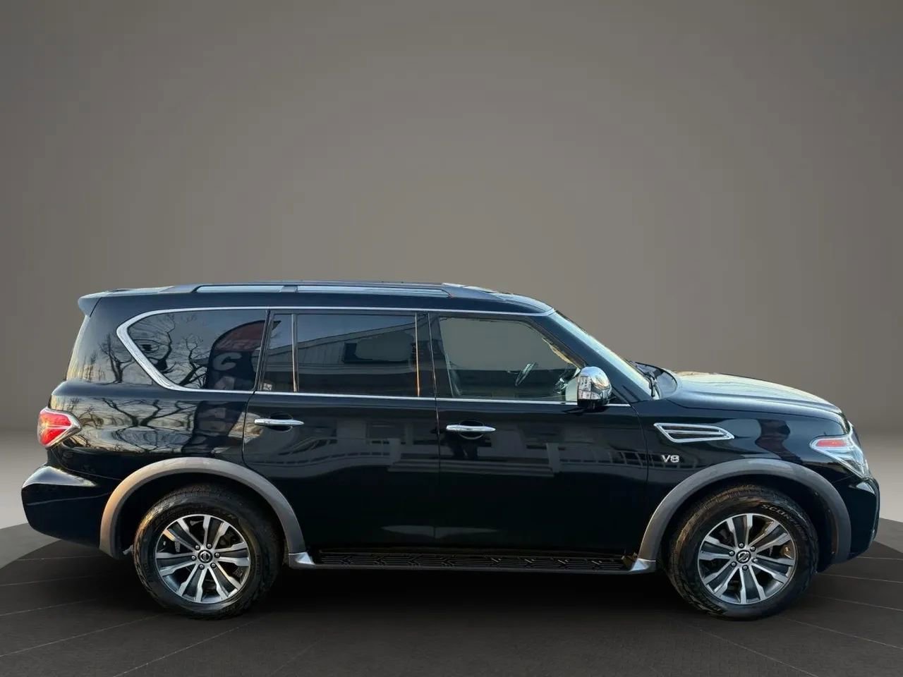 Used 2020 Nissan Armada SL w/ Premium Package AWD/4WD image 6