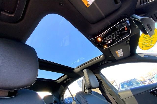 Used 2025 Mercedes-Benz C 300 4MATIC Sedan image 11