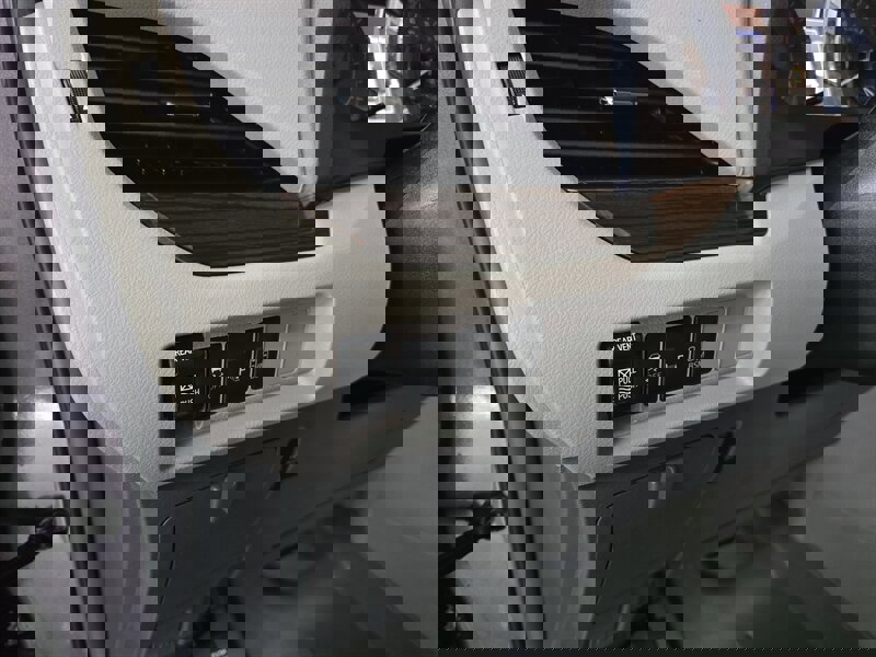 Used 2017 Toyota Sienna XLE w/ XLE Navigation Package image 21