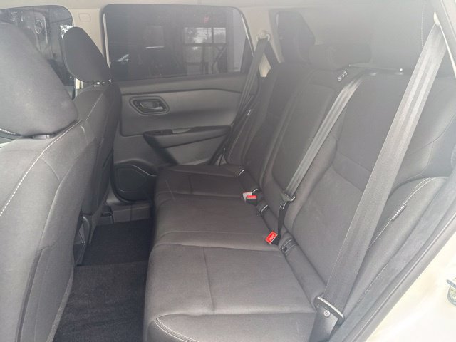 Used 2024 Nissan Rogue S AWD/4WD image 17