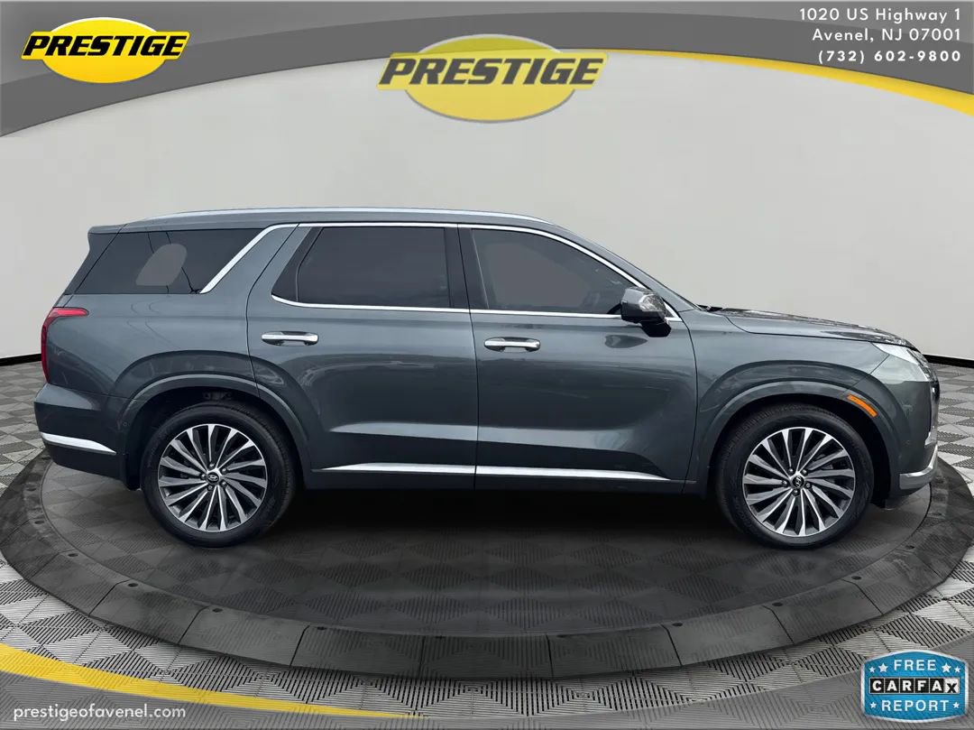 Used 2024 Hyundai Palisade Calligraphy image 4