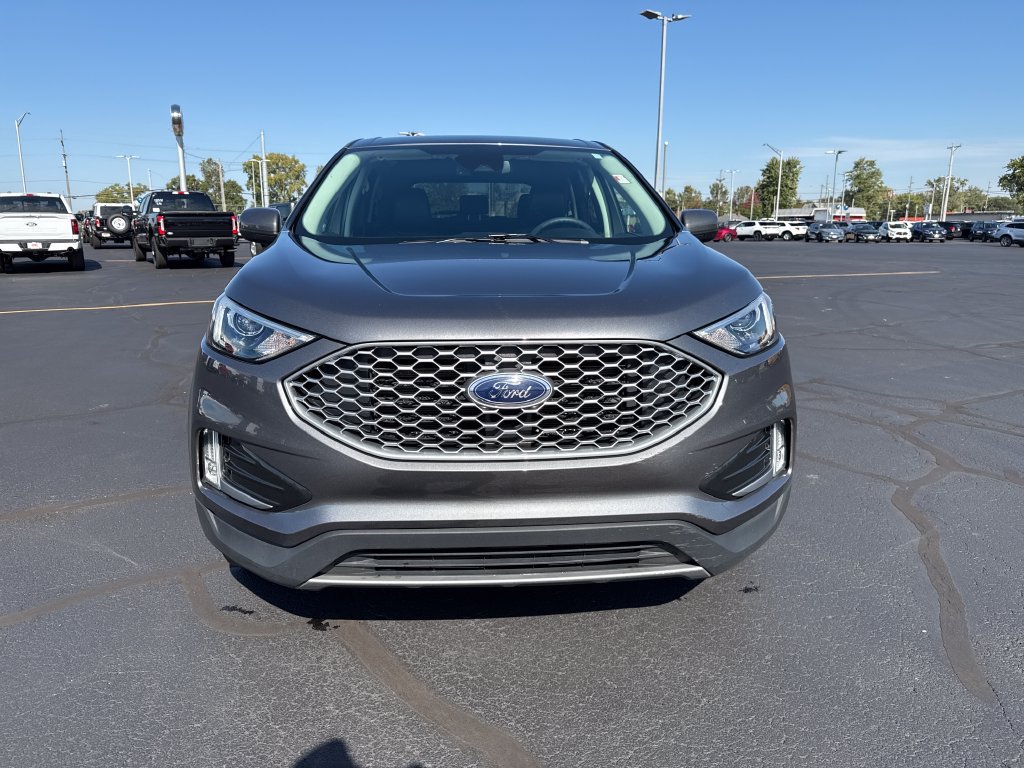 Used 2023 Ford Edge SEL w/ Convenience Package AWD/4WD image 4