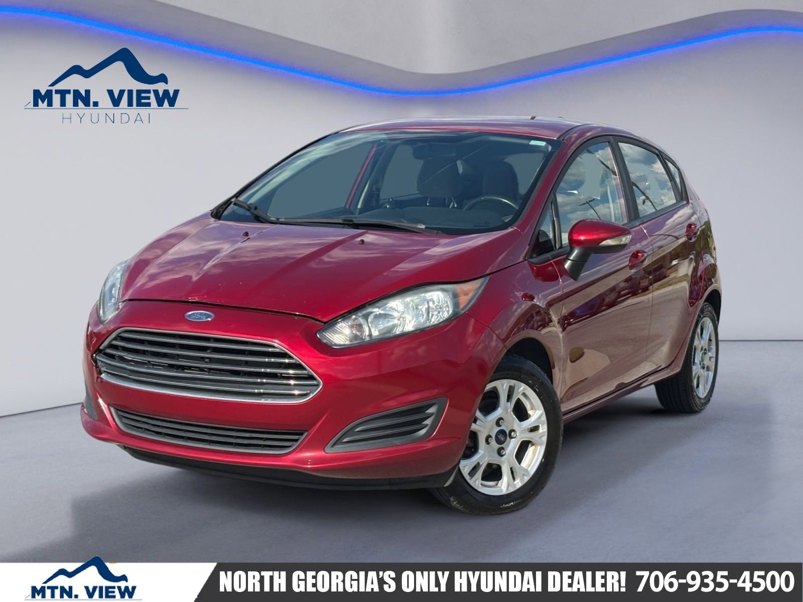 Used 2016 Ford Fiesta SE FWD image 1