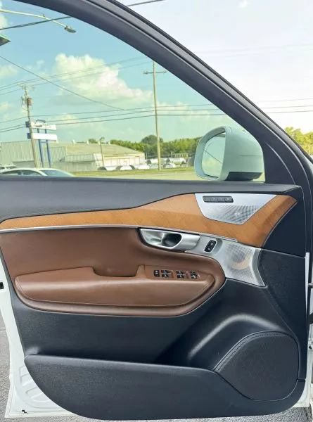 Used 2018 Volvo XC90 T6 Inscription w/ Convenience Package AWD/4WD image 18