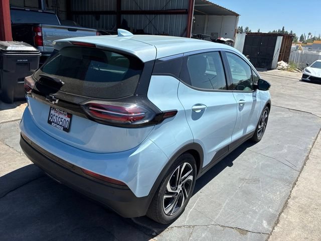 Used 2023 Chevrolet Bolt LT w/ Infotainment Package FWD image 3