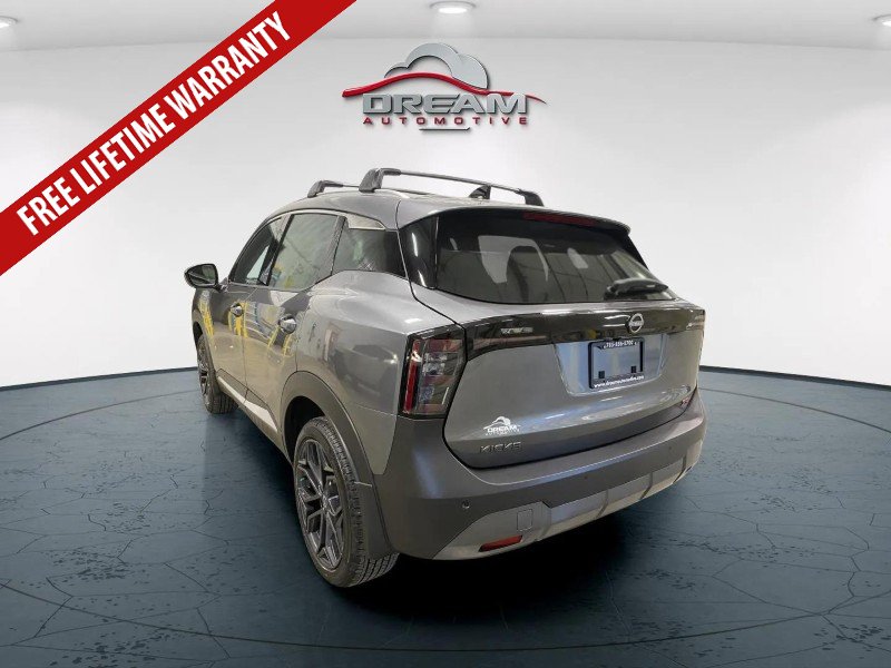 New 2026 Nissan Kicks SR w/ Cold Weather Package FWD image 4
