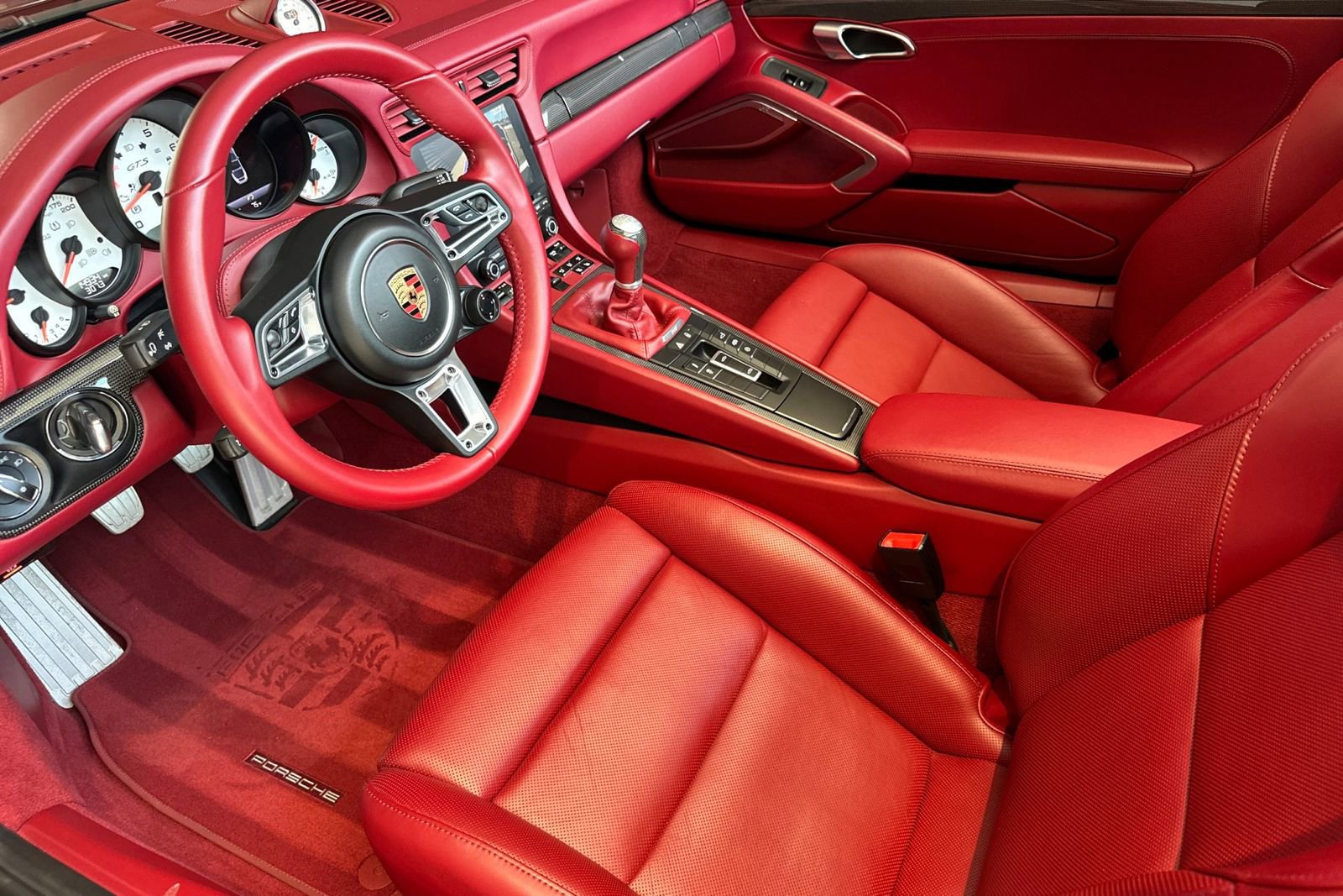 Certified 2019 Porsche 911 Targa 4 GTS AWD/4WD image 4