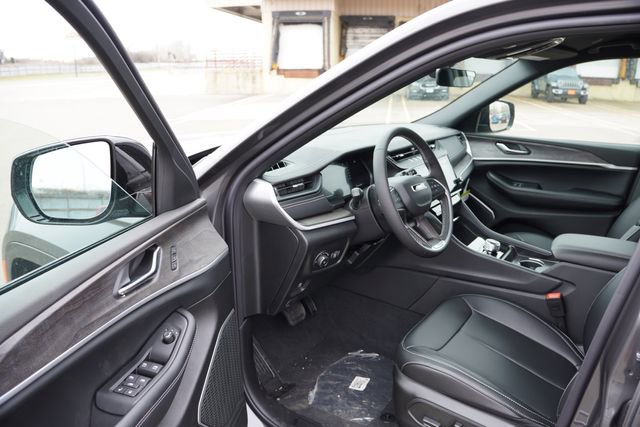 New 2026 Jeep Grand Cherokee L Limited AWD/4WD image 10