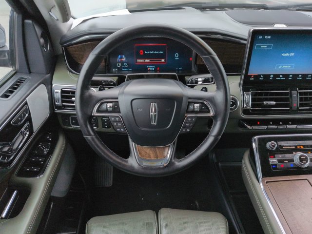 Used 2022 Lincoln Navigator Black Label AWD/4WD image 16