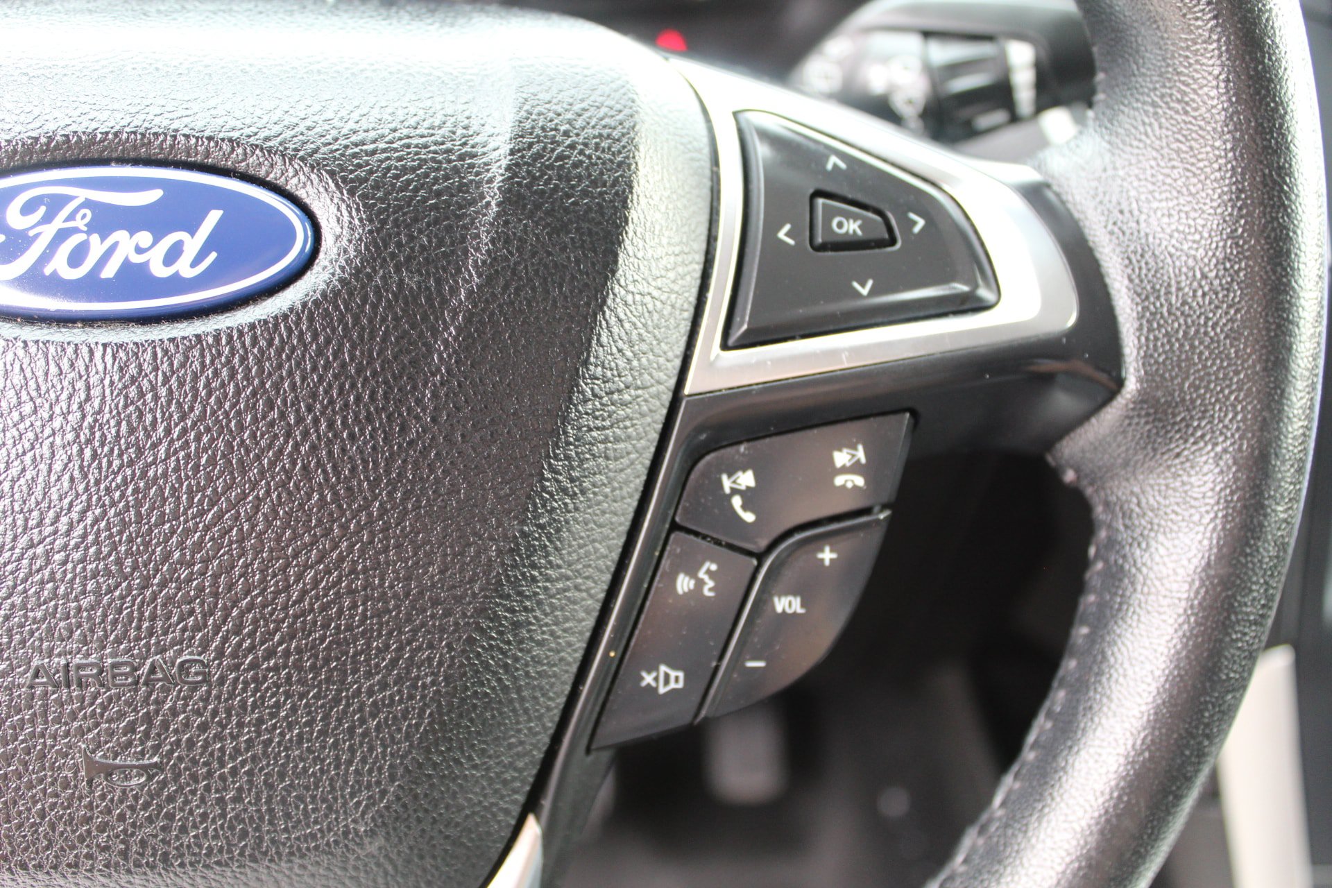 Used 2022 Ford Edge SEL AWD/4WD image 33