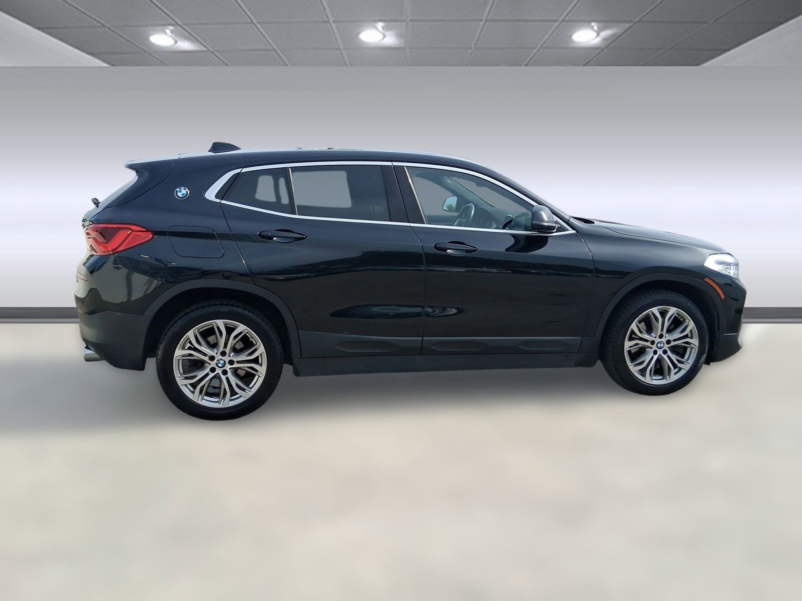Used 2018 BMW X2 sDrive28i w/ Convenience Package image 8