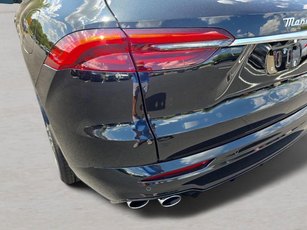 New 2025 Maserati Grecale GT image 12