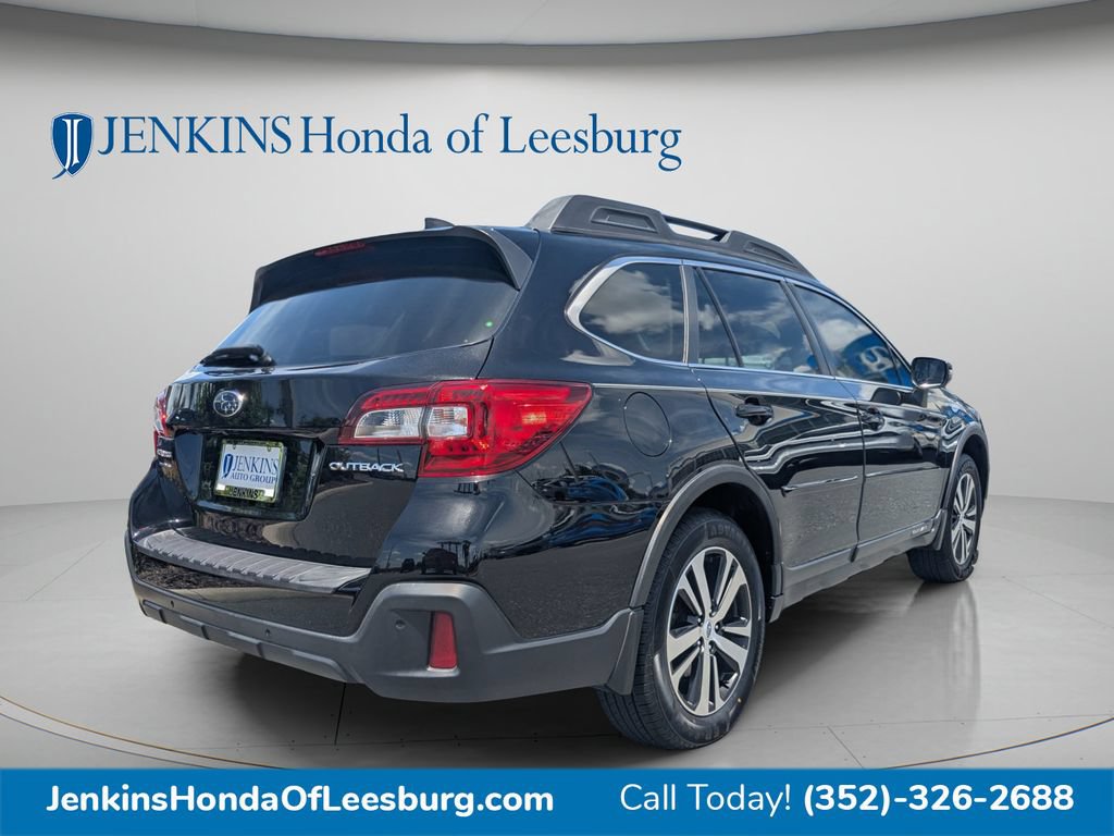 Used 2018 Subaru Outback 2.5i Limited AWD/4WD image 3