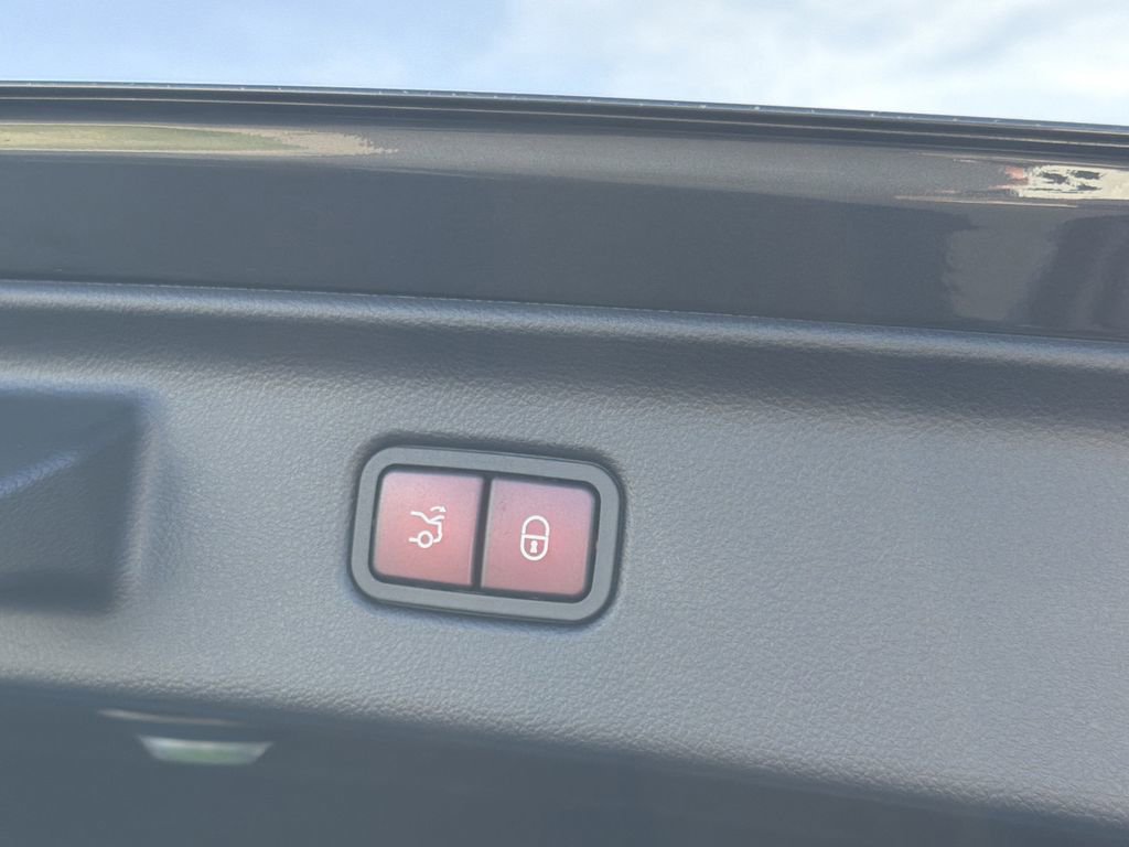 New 2026 Mercedes-Benz S 580 4MATIC Sedan image 16