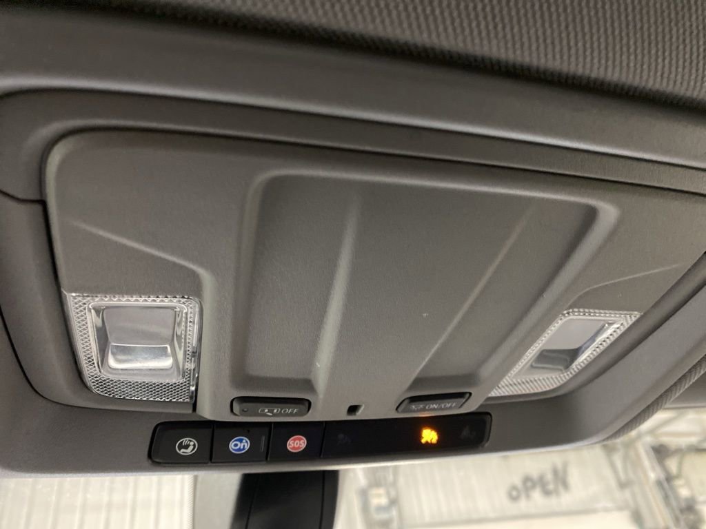 Used 2019 Chevrolet Silverado 1500 RST image 40