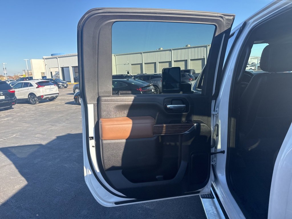 Used 2023 Chevrolet Silverado 3500 High Country image 23
