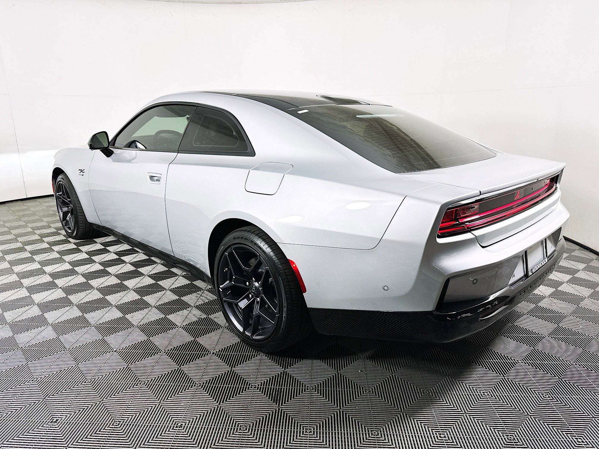 Used 2024 Dodge Charger R/T w/ Plus Group image 5