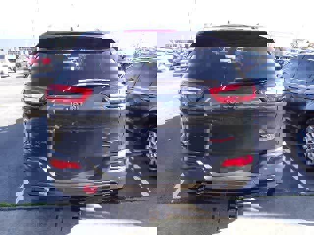 Used 2017 Jeep Cherokee Trailhawk image 6