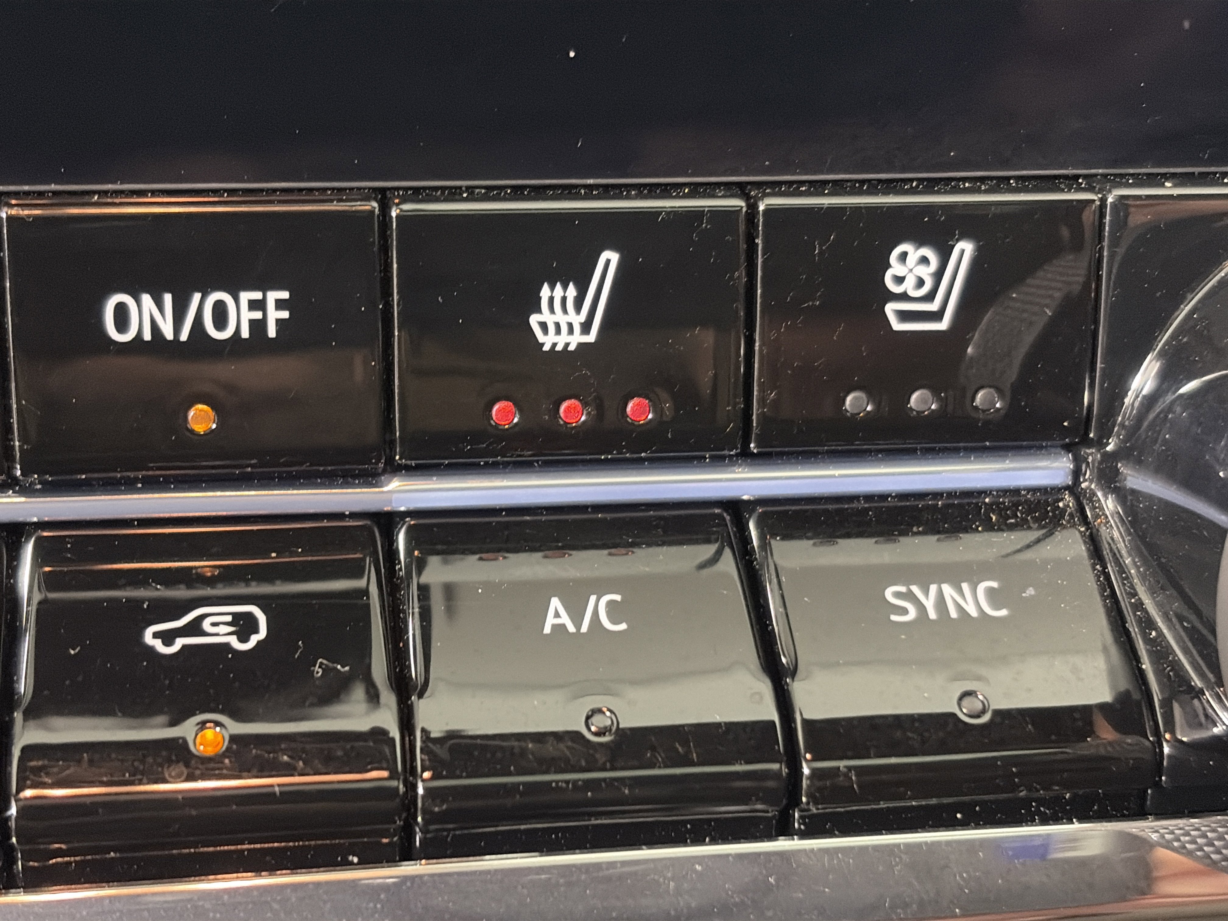 Certified 2025 Chevrolet Colorado ZR2 w/ Midnight Edition image 25