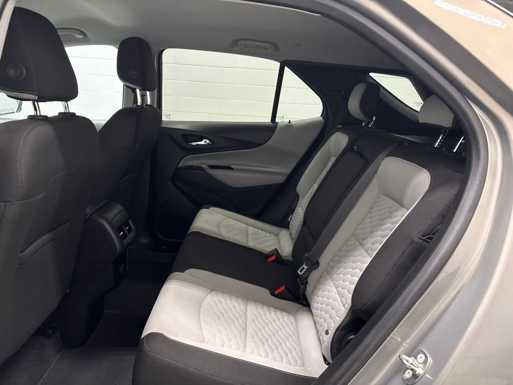 Used 2018 Chevrolet Equinox LT AWD/4WD image 31