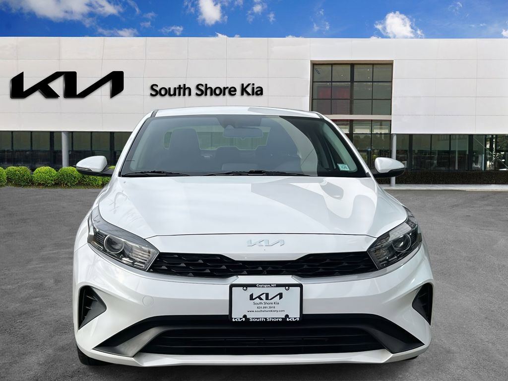 Used 2023 Kia Forte LXS w/ LXS Technology Package image 2
