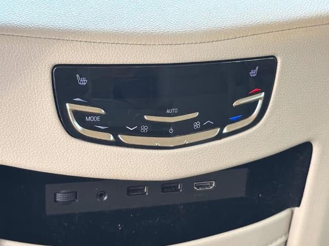 Used 2019 Cadillac Escalade Premium Luxury RWD image 23