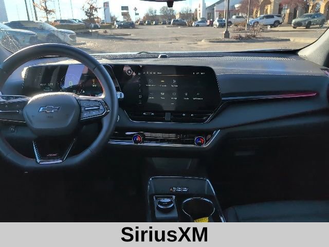 Used 2025 Chevrolet Equinox RS image 4