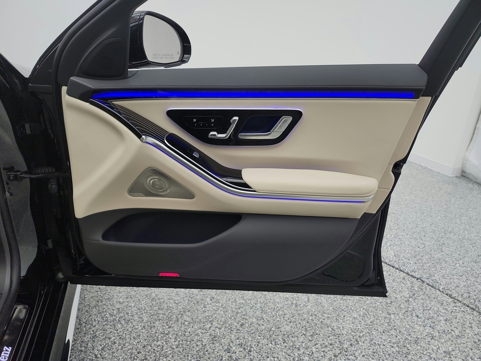 Certified 2023 Mercedes-Benz S 500 4MATIC image 23