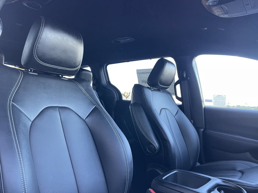 New 2026 Chrysler Voyager LX FWD image 26