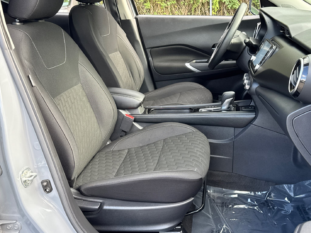 Used 2023 Nissan Kicks SV FWD image 19