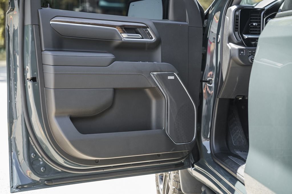 Used 2026 Chevrolet Silverado 1500 LT Trail Boss w/ LT Trail Boss Premium Package image 48