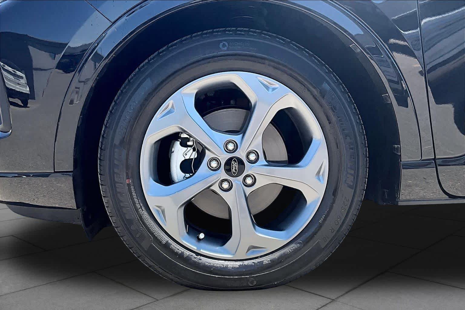 Used 2023 Ford Escape ST-Line w/ Tech Pack #1 FWD image 10