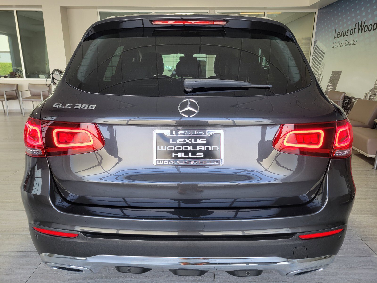 Used 2021 Mercedes-Benz GLC 300 image 4